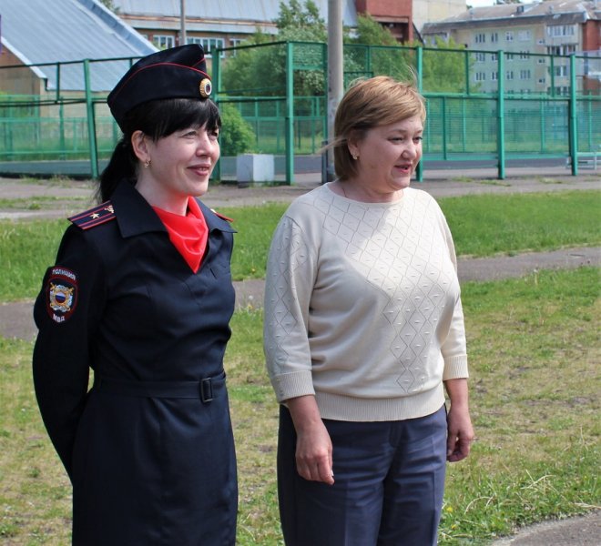 В Железногорске полицейские и общественники провели необычное занятие в пришкольном лагере